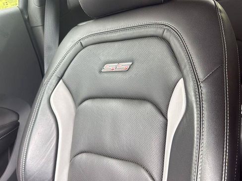 Used 2024 Chevrolet Camaro SS RWD image 12