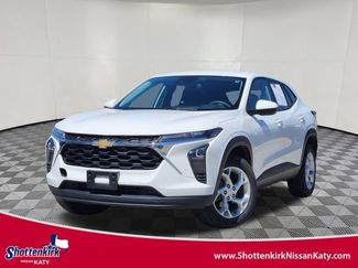Used 2024 Chevrolet Trax LS w/ LS Convenience Package video 1