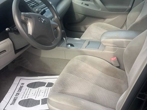 Used 2011 Toyota Camry LE image 16