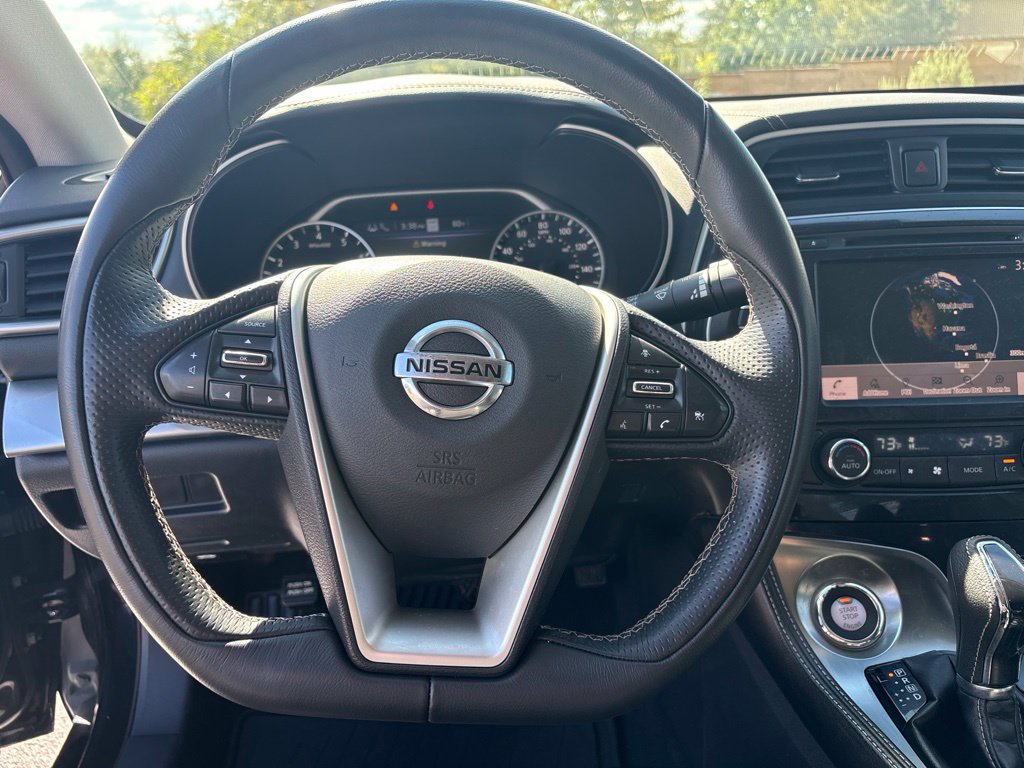 Used 2022 Nissan Maxima SV w/ Floor Mat Group FWD image 12