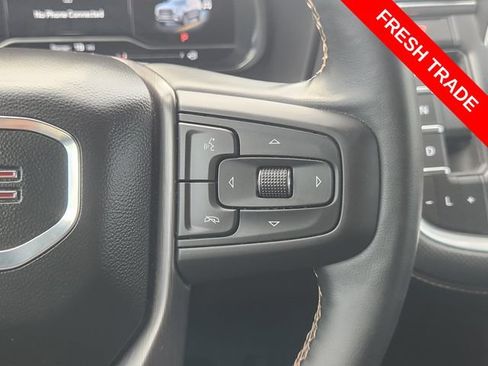 Used 2024 GMC Yukon AT4 w/ Technology Package AWD/4WD image 29