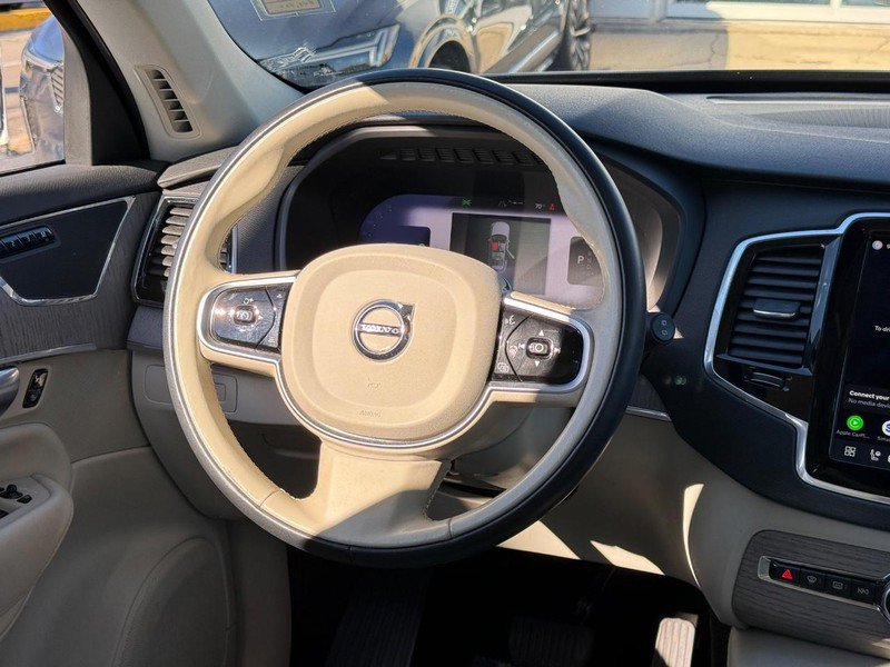 Used 2025 Volvo XC90 T8 Plus w/ Protection Package Premier AWD/4WD image 13