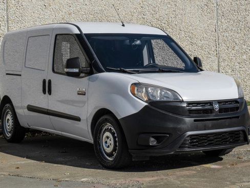 Used 2017 RAM ProMaster City Tradesman image 7