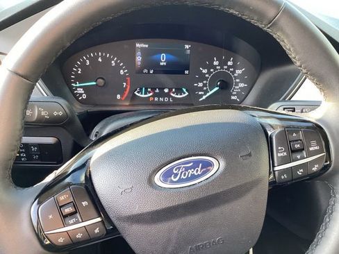 Used 2022 Ford Escape SE w/ Cold Weather Package image 27