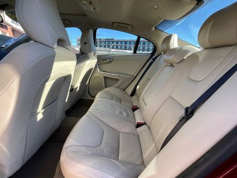 Used 2013 Volvo S60 T5 image 21