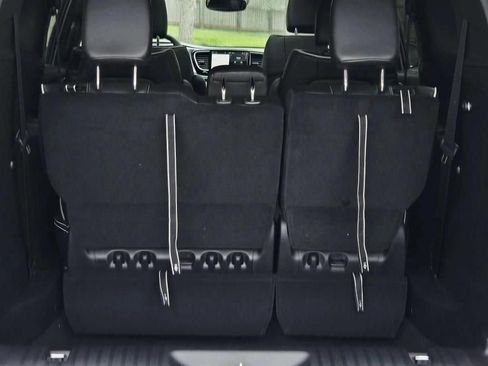 New 2026 Chrysler Pacifica Limited FWD image 17