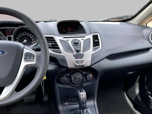 Used 2011 Ford Fiesta SE w/ 202A Rapid Spec Order Code FWD image 7