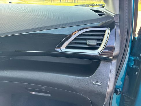 Used 2020 Chevrolet Spark LT image 34