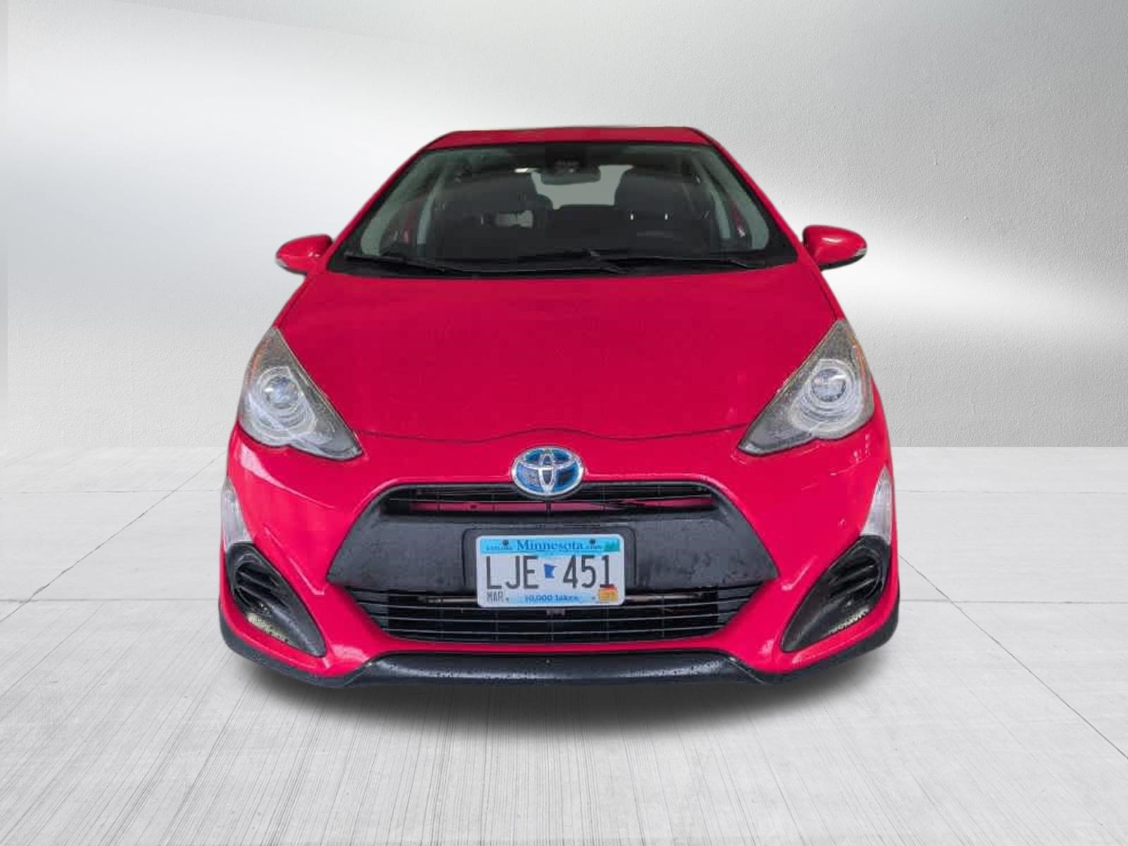 Used 2017 Toyota Prius C Two FWD image 2