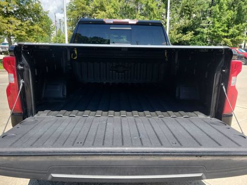 Used 2020 Chevrolet Silverado 1500 LT Trail Boss w/ Midnight Edition AWD/4WD image 28