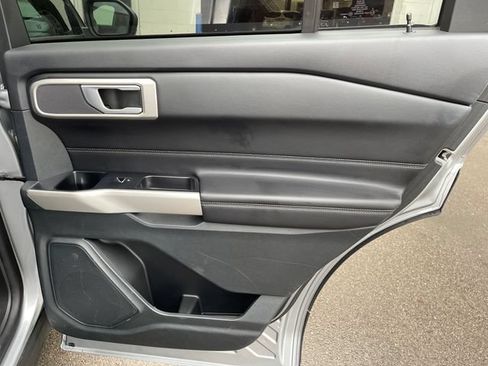 Used 2023 Ford Explorer XLT w/ Equipment Group 202A AWD/4WD image 36