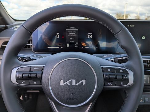 New 2026 Kia K5 GT-Line image 27