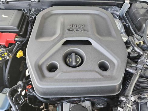Used 2026 Jeep Wrangler Unlimited Sport AWD/4WD image 13