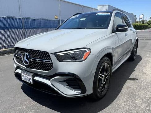 Certified 2025 Mercedes-Benz GLE 450 4MATIC image 9