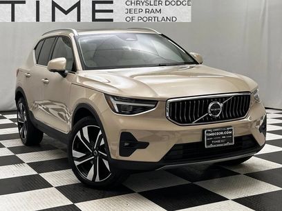 Used 2025 Volvo XC40 B5 Ultra
