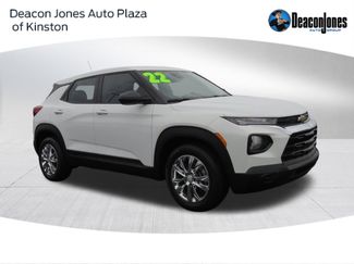 Used 2022 Chevrolet TrailBlazer LS image 1
