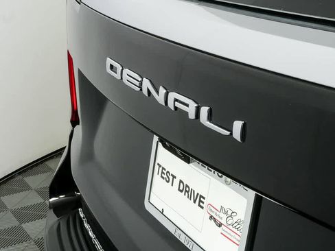 New 2026 GMC Yukon Denali w/ Denali Reserve Package image 39