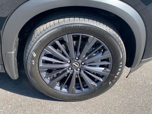 New 2026 Nissan Pathfinder SL FWD image 6