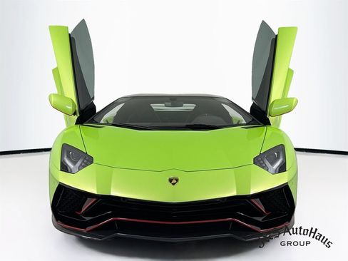 Used 2022 Lamborghini Aventador LP 780-4 Ultimae AWD/4WD image 2
