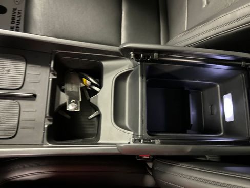 Used 2025 Hyundai Santa Fe Calligraphy image 20