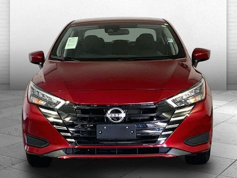 Used 2025 Nissan Versa SV FWD image 2