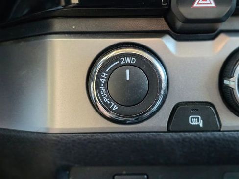 Used 2017 Toyota Tacoma SR5 image 27