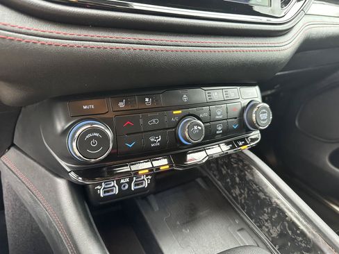 Used 2024 Dodge Durango R/T AWD/4WD image 29