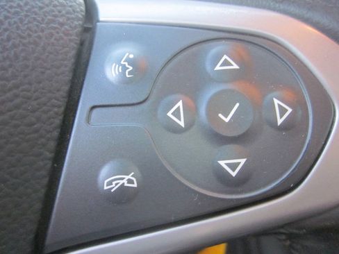 Used 2022 Chevrolet Colorado LT RWD image 27