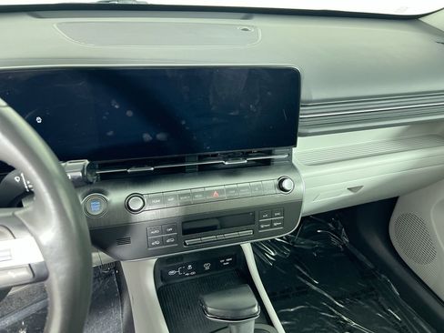 Used 2024 Hyundai Kona SEL FWD image 25