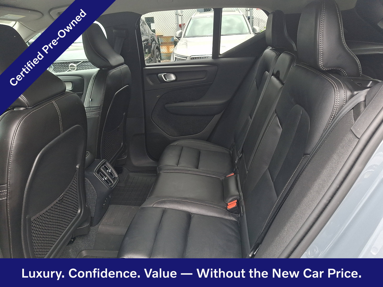 Certified 2023 Volvo XC40 B5 Core w/ Convenience Package AWD/4WD image 11