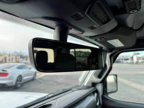 Used 2023 Jeep Gladiator Overland image 24