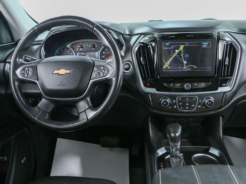 Used 2018 Chevrolet Traverse LT FWD image 17