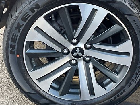 Used 2023 Mitsubishi Outlander Sport ES image 9