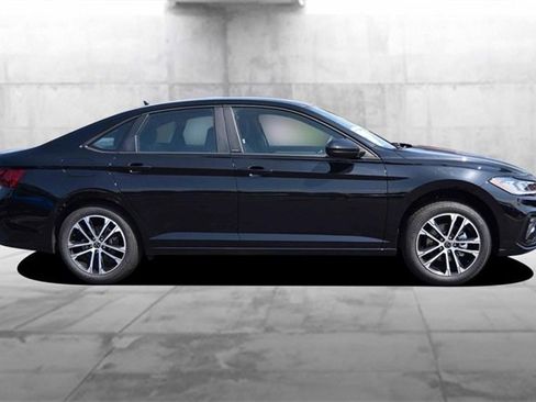 New 2025 Volkswagen Jetta Sport image 5