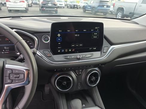 Certified 2024 Chevrolet Blazer LT w/ Convenience Package FWD image 19