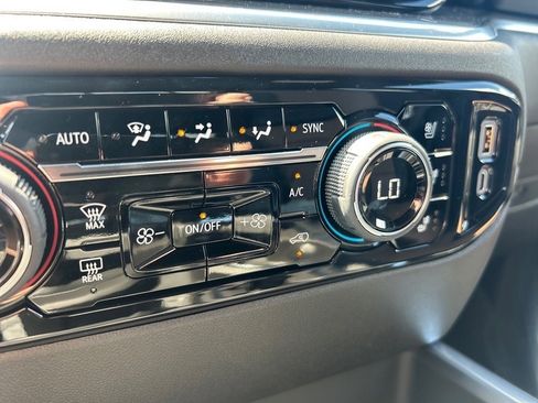 New 2026 Chevrolet Silverado 1500 High Country w/ Technology Package image 19