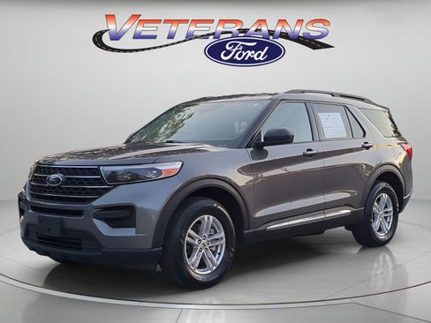 Certified 2023 Ford Explorer XLT AWD/4WD image 1