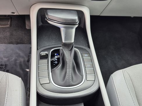 Certified 2024 Hyundai Kona SEL FWD image 25
