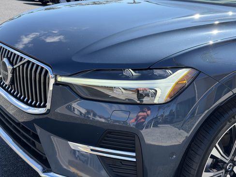 Certified 2023 Volvo XC60 B5 Ultimate w/ Protection Package Premier image 8