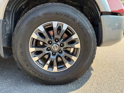 Used 2017 Nissan Titan PRO-4X AWD/4WD image 26
