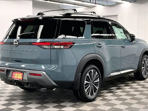 New 2026 Nissan Pathfinder Platinum image 18