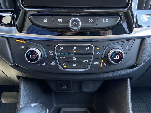 Used 2019 Chevrolet Traverse Premier w/ Redline Edition AWD/4WD image 22