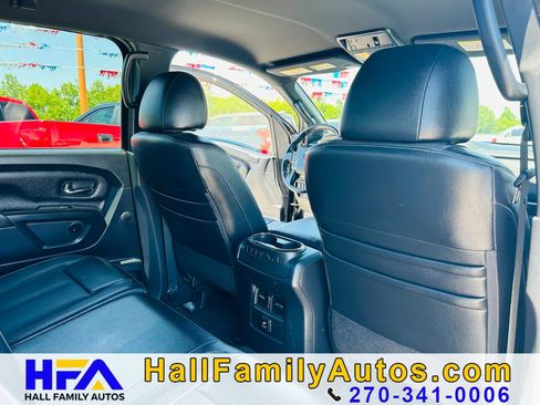 Used 2018 Nissan Titan SL w/ Midnight Edition AWD/4WD image 15