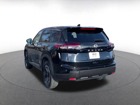 Used 2025 Nissan Rogue SV image 11