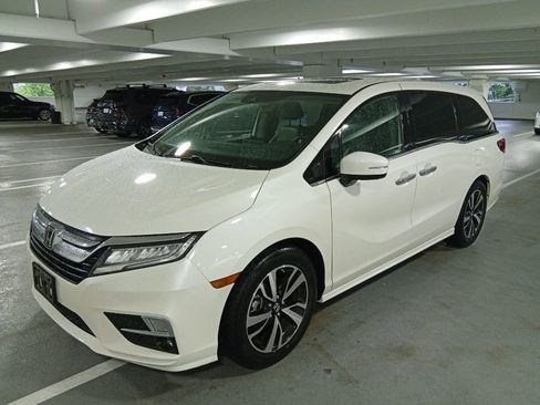 Used 2019 Honda Odyssey Elite image 1