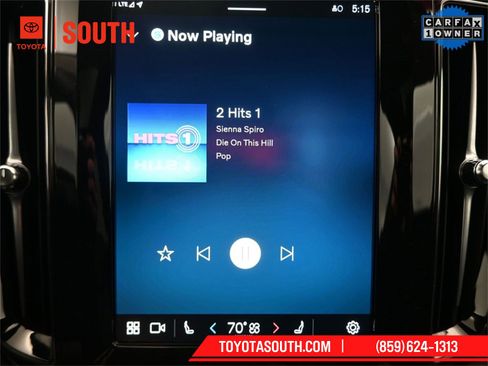 Used 2024 Volvo XC60 B5 Core image 11