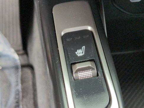 Certified 2025 Kia Sorento S FWD image 29