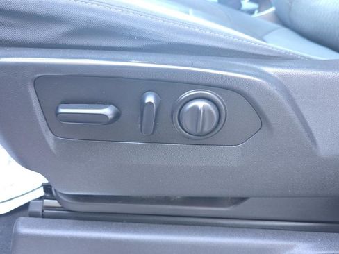 Used 2020 Chevrolet Silverado 1500 LT w/ All-Star Edition image 16