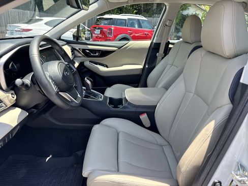 Used 2024 Subaru Legacy Limited AWD/4WD image 9