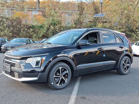 New 2025 Kia Niro EX w/ EX Cold Weather Package FWD image 2